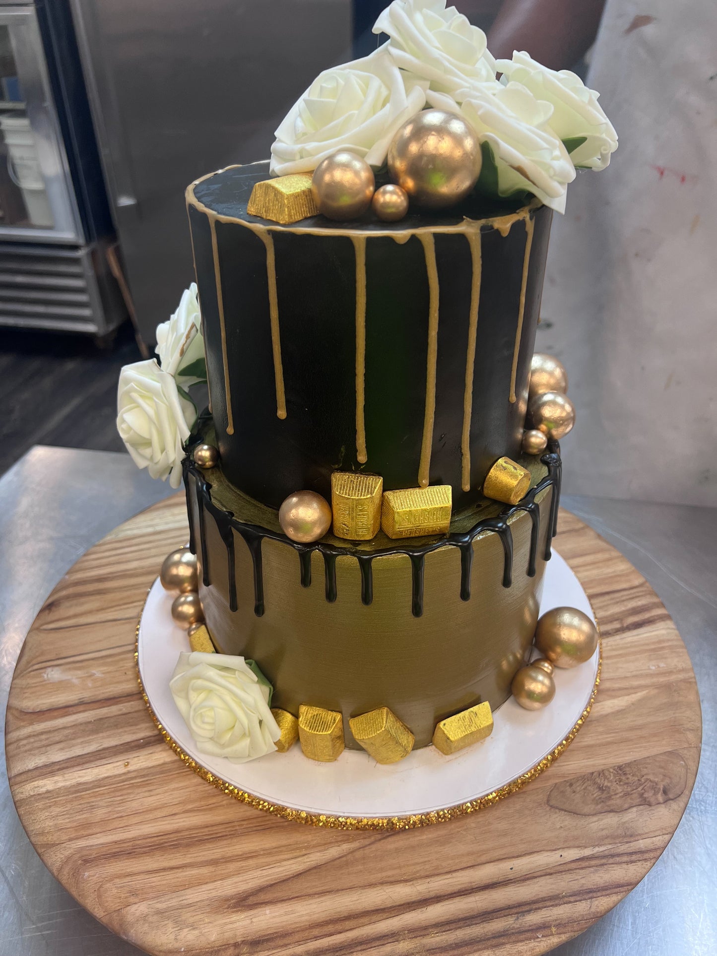 Madame B's Bakery - Customizable Cakes